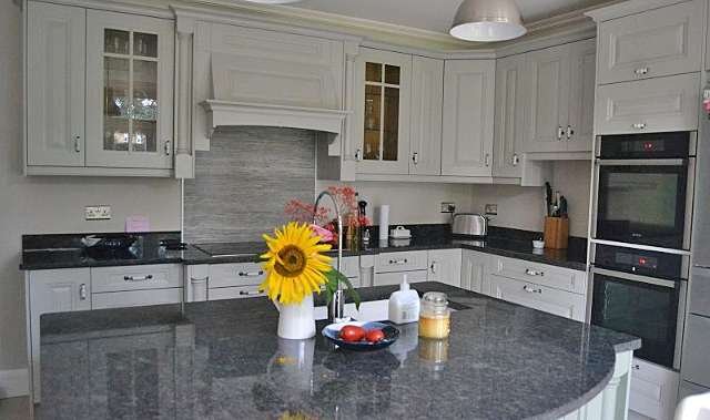 Steel-Grey-Granite-Kitchen